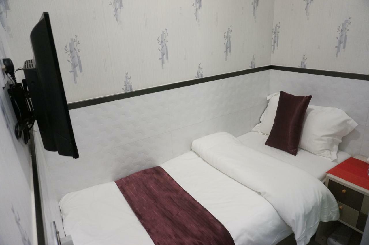 Vve Vve Hotel Hong Kong Bagian luar foto